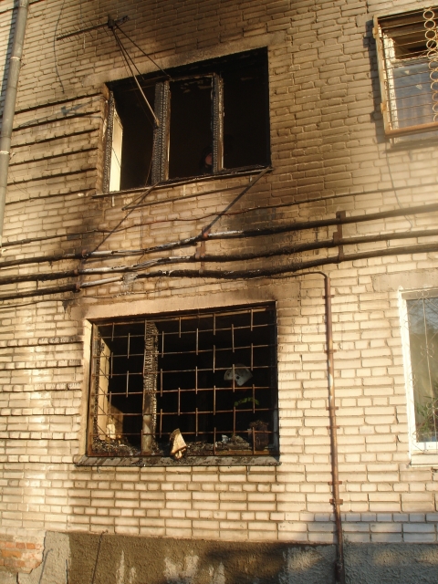 Пожар в пятиэтажке на улице Урицкого