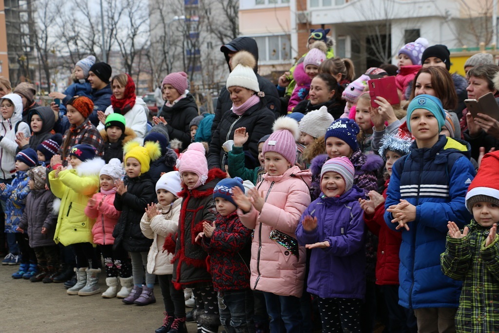 Более 700 детей из многодетных и малоимущих семей Краснодара получили новогодние подарки пресс-служба администрации Краснодара