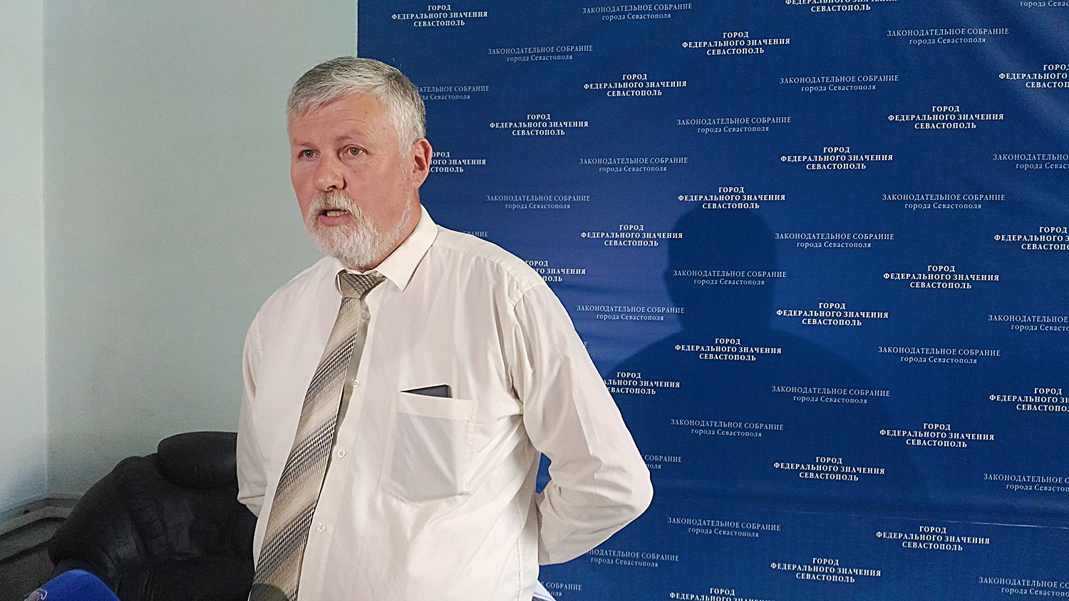 Рухнул рейтинг лидера единороссов в севастопольском парламенте Руслан Микаилов, ИА SevastopolMedia