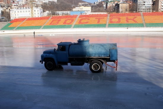 Главный каток города откроется 15 декабря на стадионе "Авангард" Юрий Евдан