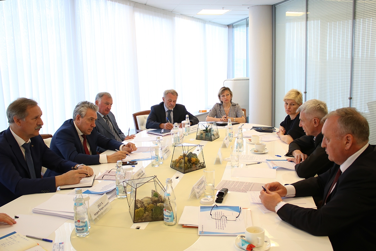 Встреча в Москве, развитие минерально-сырьевой базы Колымы Правительство Магаданской области