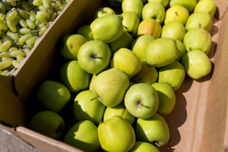 Импортозамещение: на смену китайским яблокам и вишне в Приморье придут товары с Юга России ИА PrimaMedia