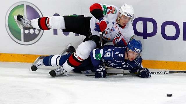 хоккей с шайбой www.khl.ru