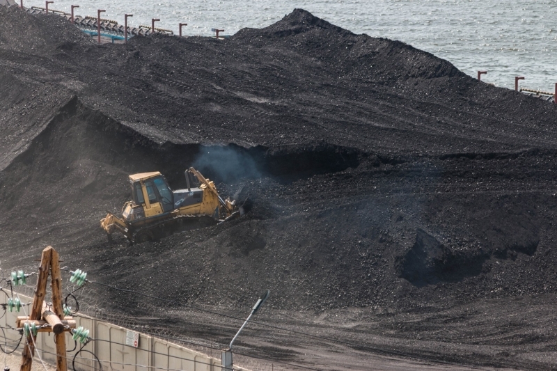 Объемы запасов угля на Дальнем Востоке составляют 35 млрд тонн, из них в Якутии – 15 млрд ИА ПримаМедиа