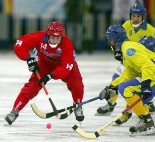 хоккей с мячом www.sport-express.ru