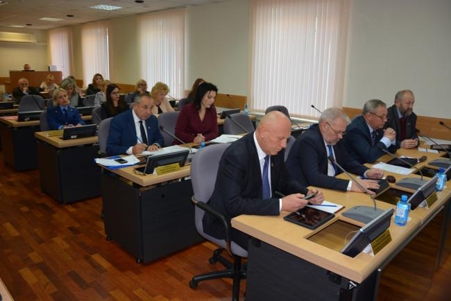 Заседание комитета по экономической политике, бюджету и налогам Магаданская облдума