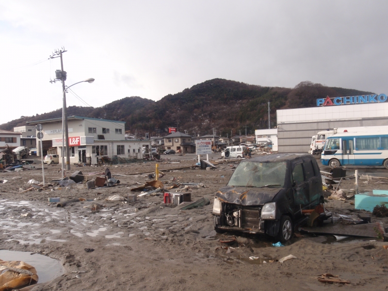 Последствия землетрясения и цунами