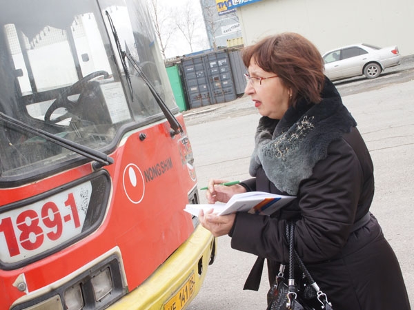 Работу пассажирского автобуса №2 проверили в Находке пресс-служба администрации Находки