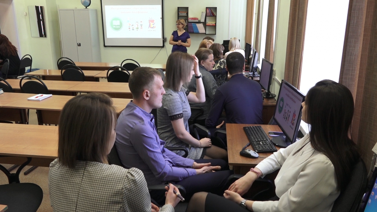 Школы Южно-Сахалинска готовятся к переходу на дистанционное обучение