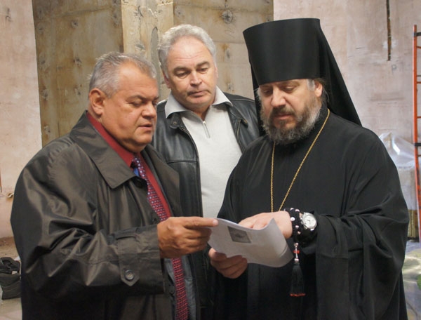 Олег Колядин и Епископ Находкинский и Преображенский Николай обсудили строительство