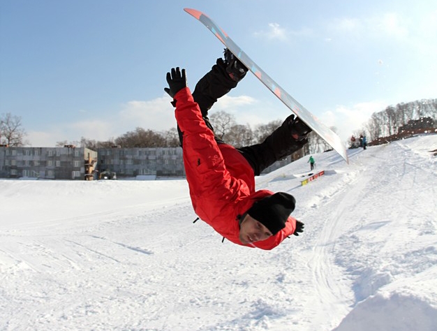 Антон Конобиевский, на сноуборде 12 лет, мечтает о сноуборд парке во Владивостоке 