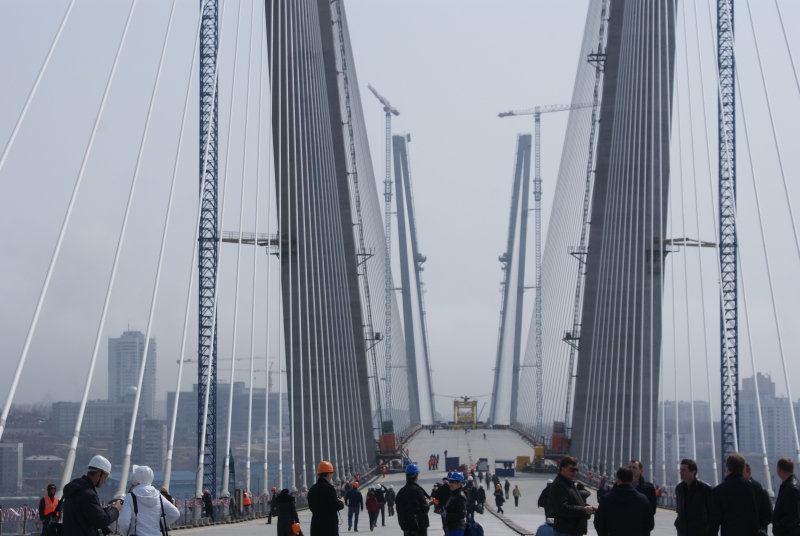 Мост через Зоротой Рог Сергей Ланин