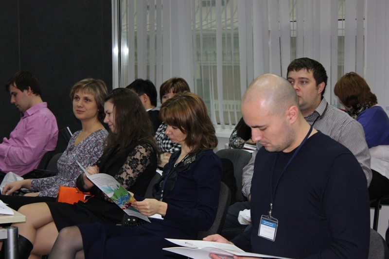 Круглый стол на тему "Современные финансы: прибыль без вложений" собрал около 25-ти учас