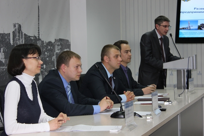 Эксперты представили предпринимателям финансовые инструменты