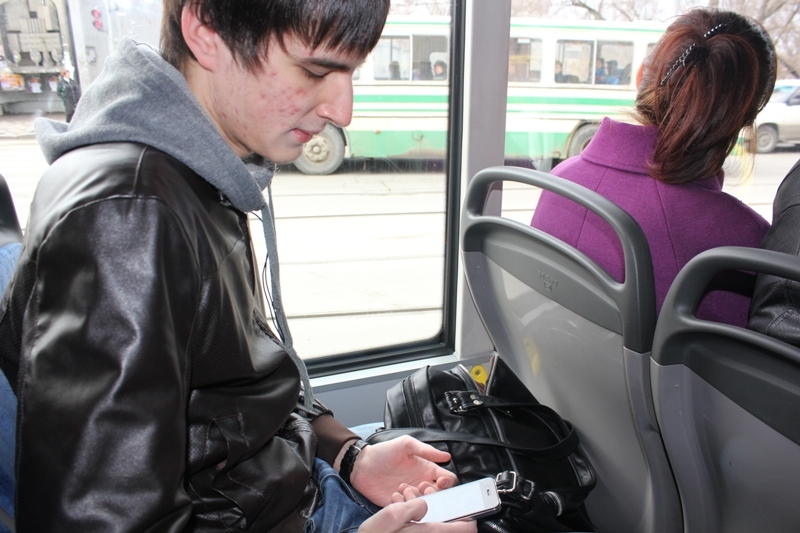 Пассажиры муниципальных автобусов Владивостока могут пользоваться бесплатным Wi-Fi