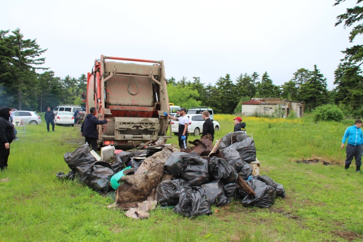 Чистый остров: сахалинцы убирали мусор возле озера Малое Буссе пресс-служба администрации Корсаковского городского округа