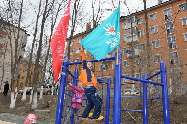 Завершен первый этап возрождения сквера около "дома на костях" во Владивостоке