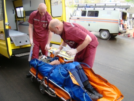 Совместную репетицию спасения человеческих жизней провели медики и спасатели ЕАО