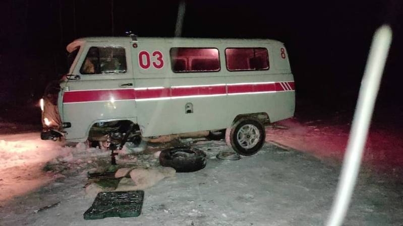 В Якутии водитель скорой помощи устроил ДТП-пострадали две пассажирки 73 и 36 лет пресс-служба ведомства