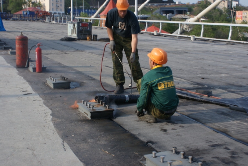 Укладка рулонной гидроизоляции