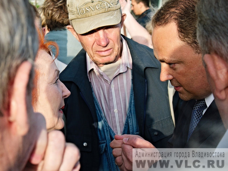 Встреча с жильцами www.vlc.ru