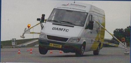 Профессиональных водителей Приморья научат ездить без аварий