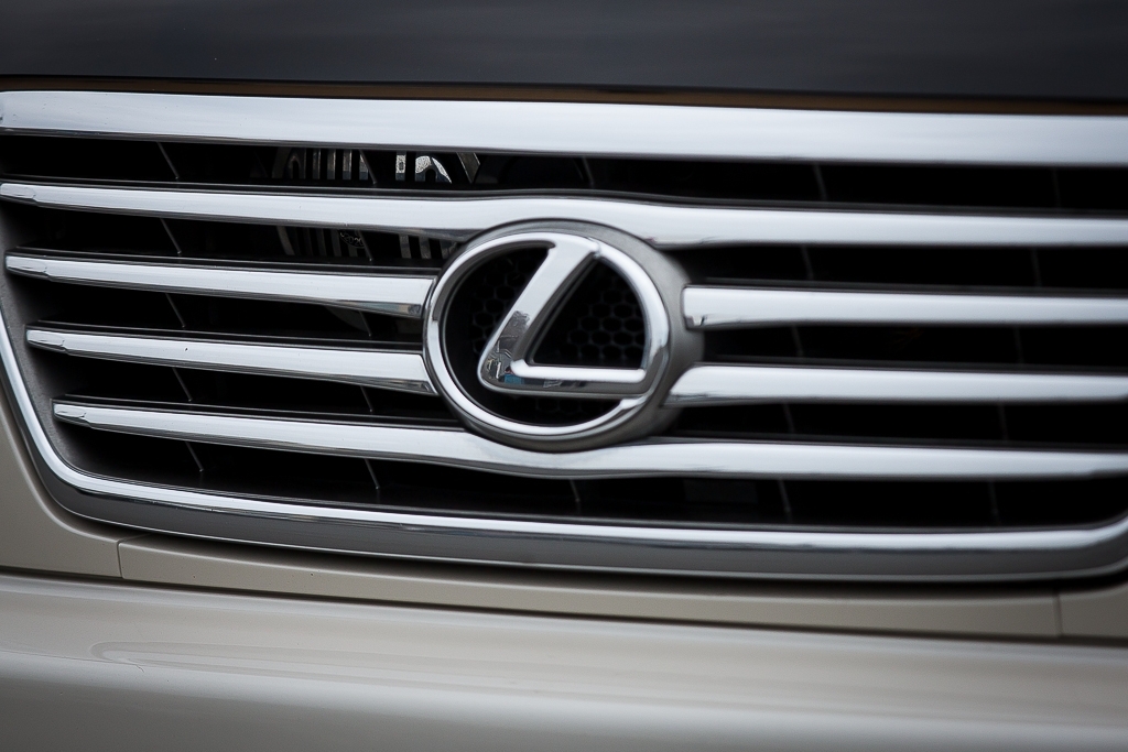 Владелец Lexus прославился в соцсетях Антон Балашов, ИА PrimaMedia