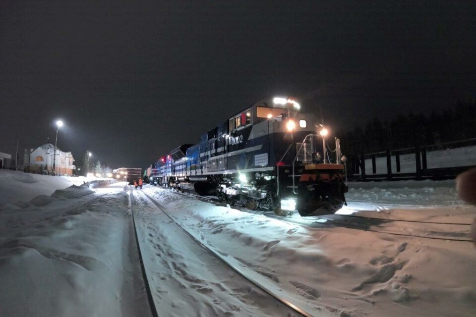 "Железные дороги Якутии" испытывают американский тепловоз пресс-служба ЖДЯ