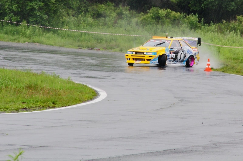 Заезд прошел под дождем