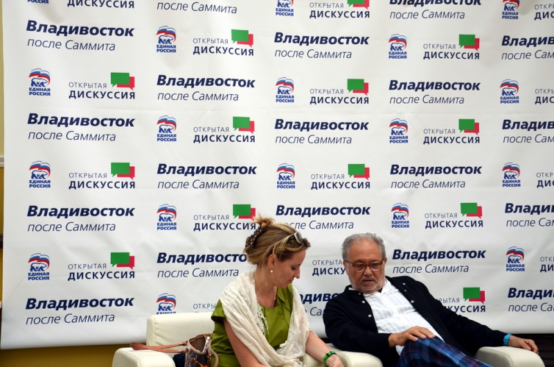 Хосе Асебильо перед пресс-конференцией во Владивостоке