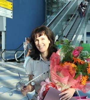 Фото с места события http://vvo.aero/press-center/news/v-aeroportu-vladivostoka-zaregistrirovan-millionnyy-passazhir-2012-goda.html