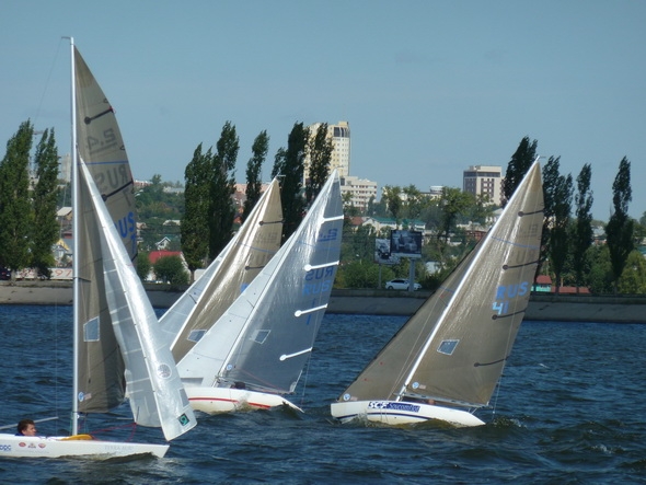 Чемпионат проходил в два этапа