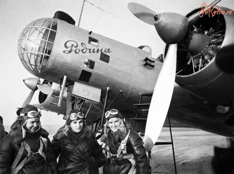 1936 году состоялся беспосадочный перелёт советских лётчиц по маршруту Москва – Дальний Восток etoretro.ru