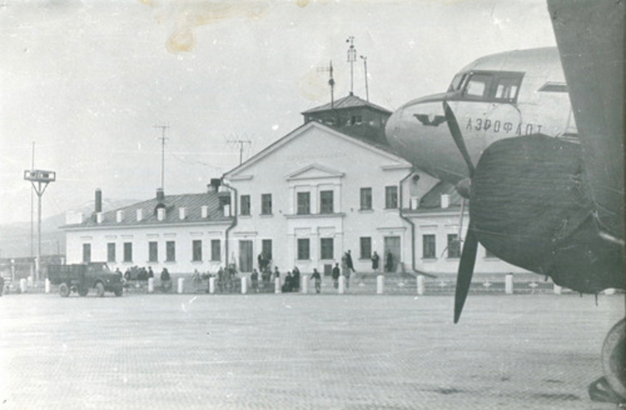 В октябре 1945 года на Сахалине был образован аэропорт гражданского  воздушного флота - SakhalinMedia.ru