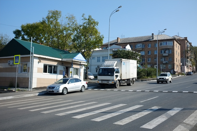 Первомайское владивосток. Окатовая улица Владивосток район. Первомайский район Владивосток улицы. Полиция Первомайского района Владивосток.