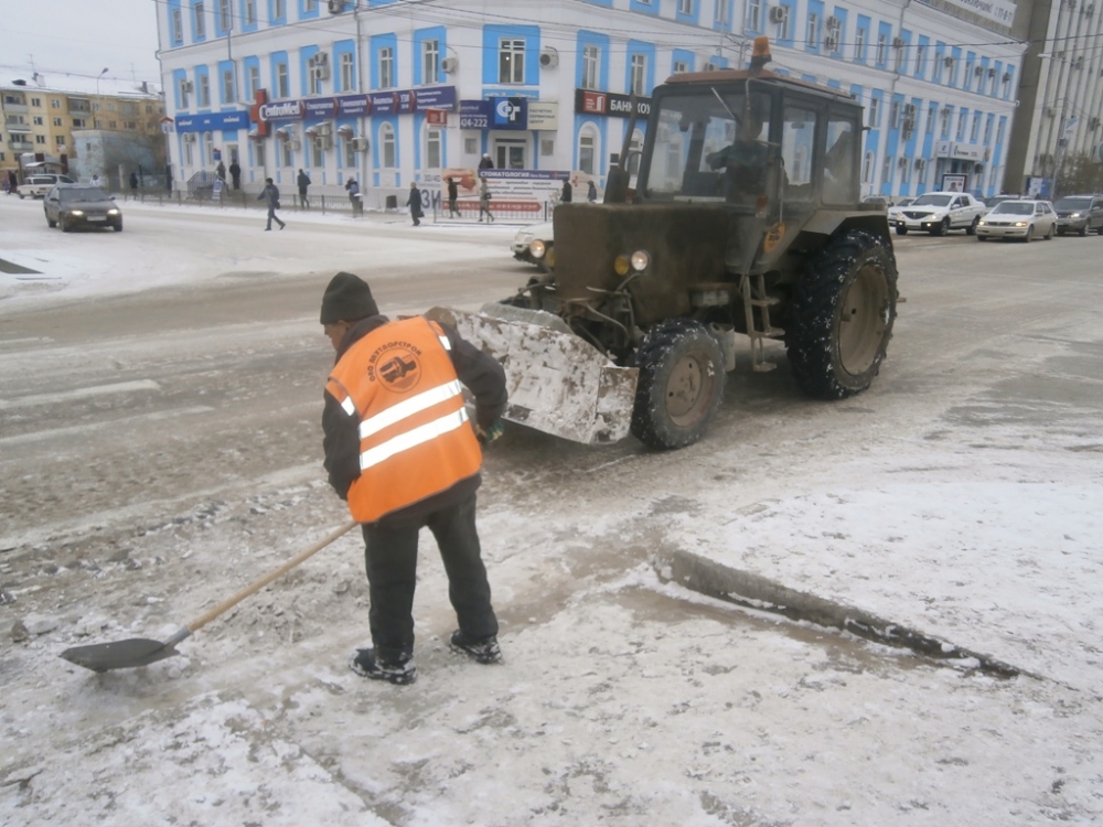 На уборку снега в Якутске брошены все силы http://xn--j1aaude4e.xn--p1ai/news