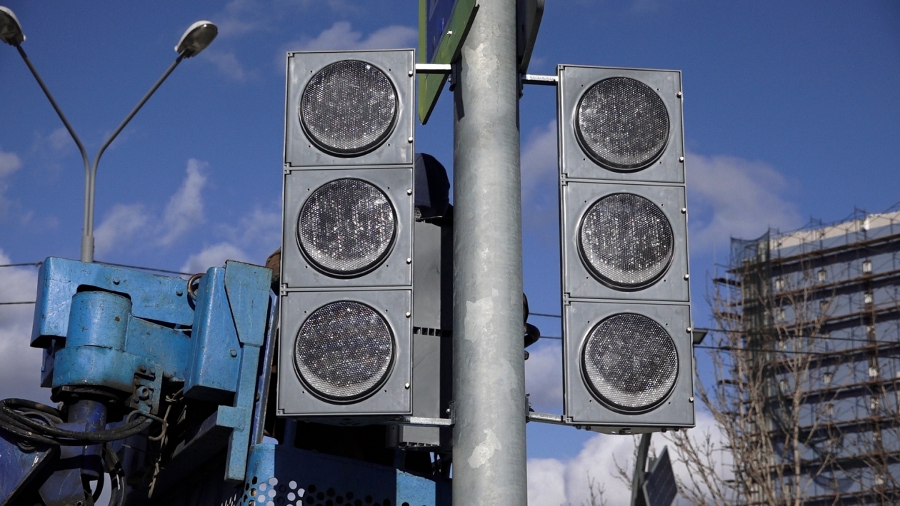 В Южно-Сахалинске появятся 12 новых светофоров с вызывным устройством пресс-служба администрации Южно-Сахалинска