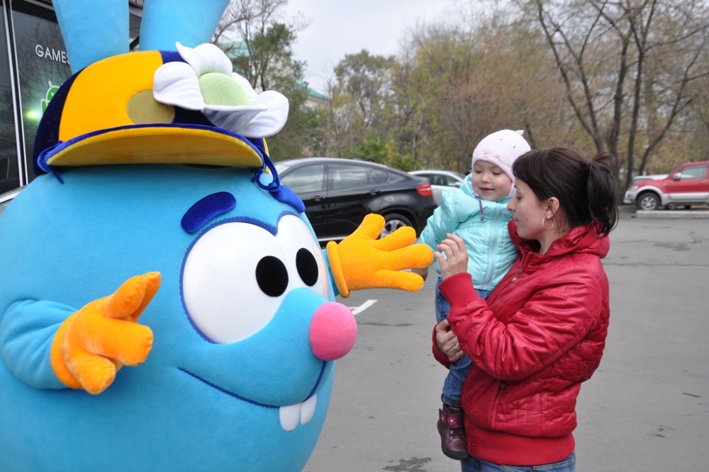 На любой праздник теперь можно позвать в гости "Смешариков"