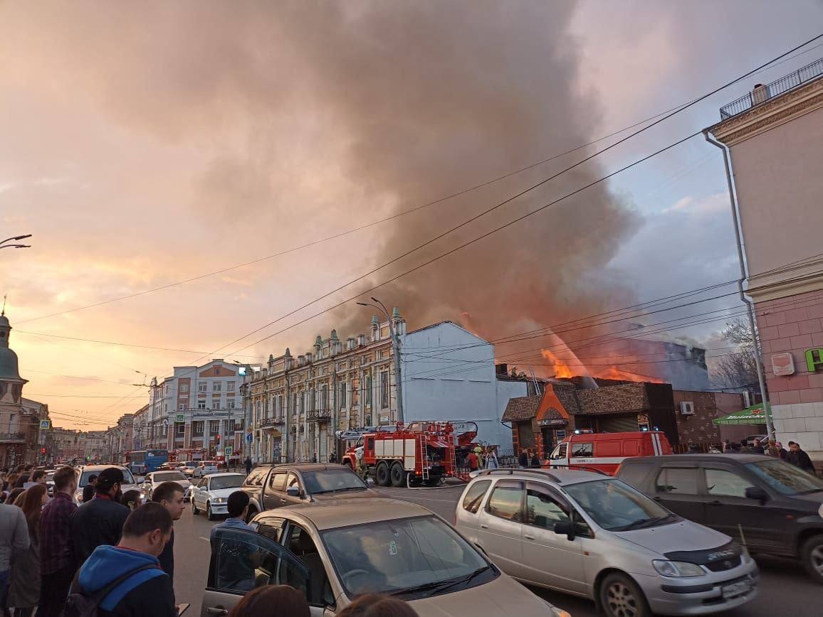 Пожар в здании ТЮЗа в Иркутске ИА IrkutskMedia