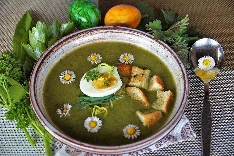 Суп огородников Ботвинья – полезный, легкий и очень вкусный 