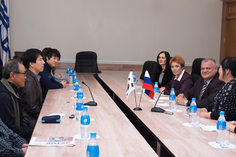 Корейские актеры прибыли в Находку