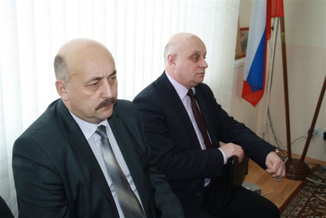 Коммунальщики отчитались о ходе очистки снега