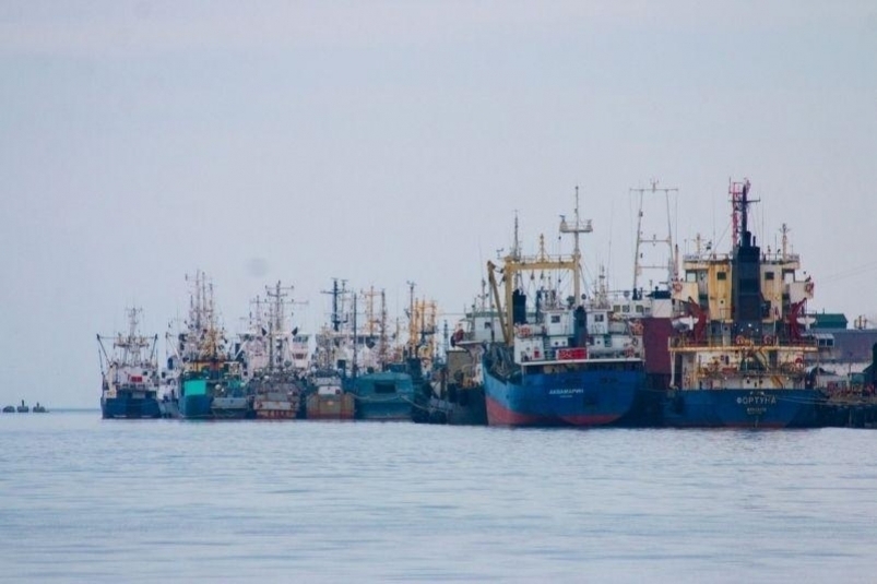 Рыбопромысловые суда на Дальнем Востоке ИА PrimaMedia
