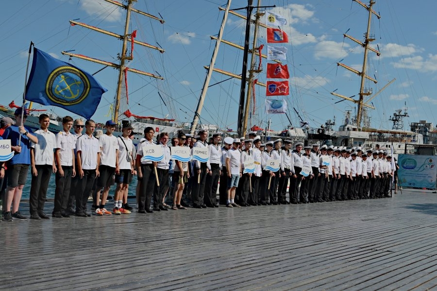 В Севастополе стартовал яхтенный поход "Паруса памяти" пресс-служба правительства Севастополя