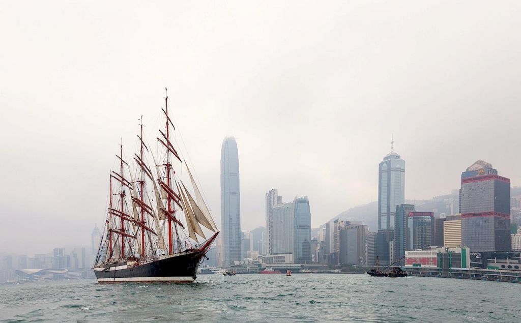 "Седов" в Гонконге