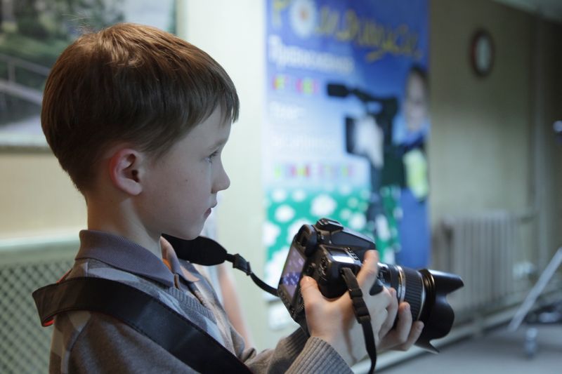 Азы тележурналистики начали постигать ученики православной студии "Ромашки" в Биробиджане