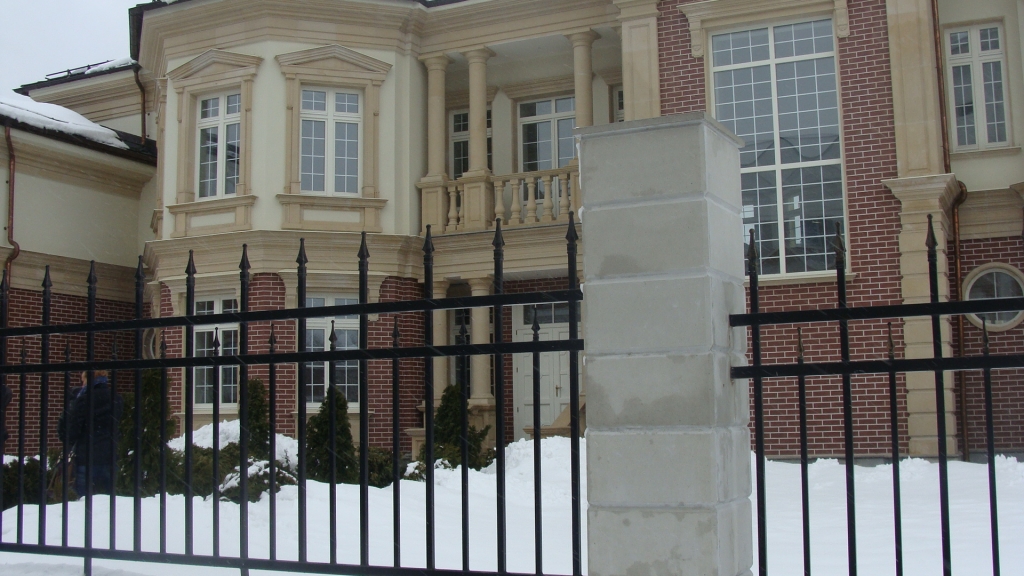 Ограждение в едином стиле