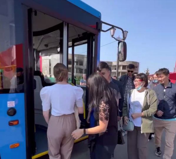 Горожане уже успели оценить комфорт низкопольных автобусов Пресс-служба мэрии Улан-Удэ