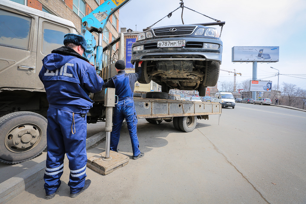 Все автомобили отправляются на специализированную стоянку временного содержани