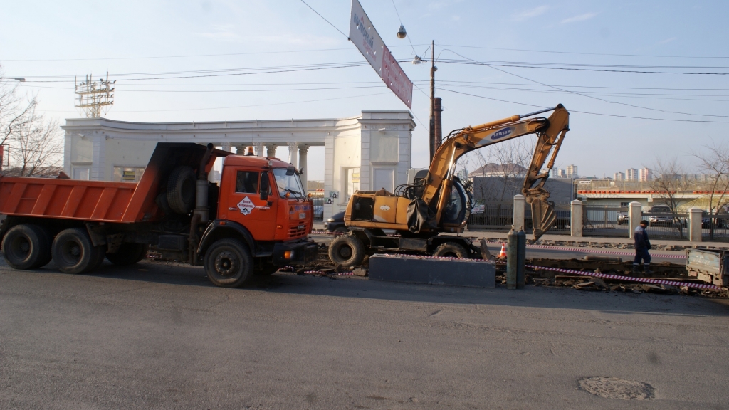 Демонтаж рельсов во Владивостоке